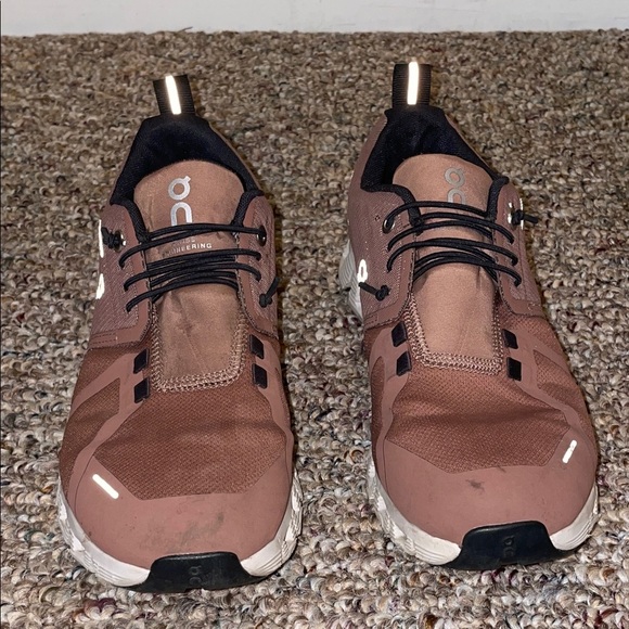 Women’s On Cloud On Running Cloud 5 Athletic Sneaker Shoes Rust Red - Picture 1 of 9